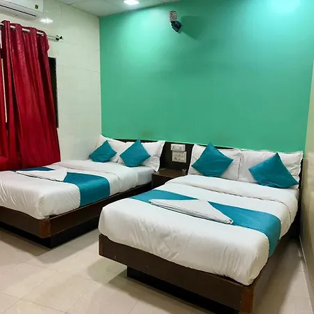 Hotel Metro Plaza Near Barc-2